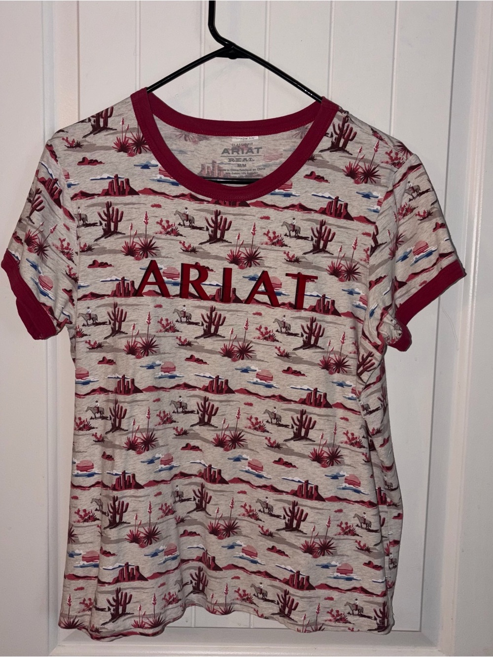 Ariat Women's Desert Scene Short Sleeve Tee in Cream and Burgundy - Picture 3 of 7